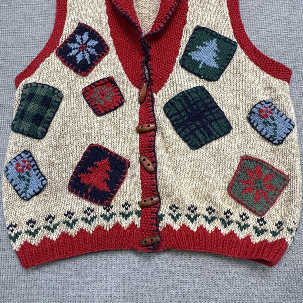 Vtg Bushwacker Womens Small Patchwork Holiday Sweater Vest Red Beige Button Knit - Picture 9 of 15